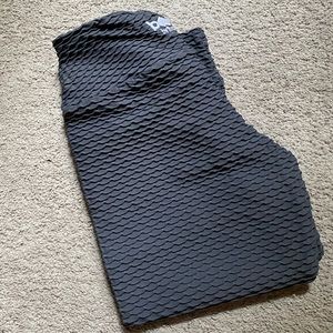 Cropped Booty By Brabants Croco Skin Cropped Legging